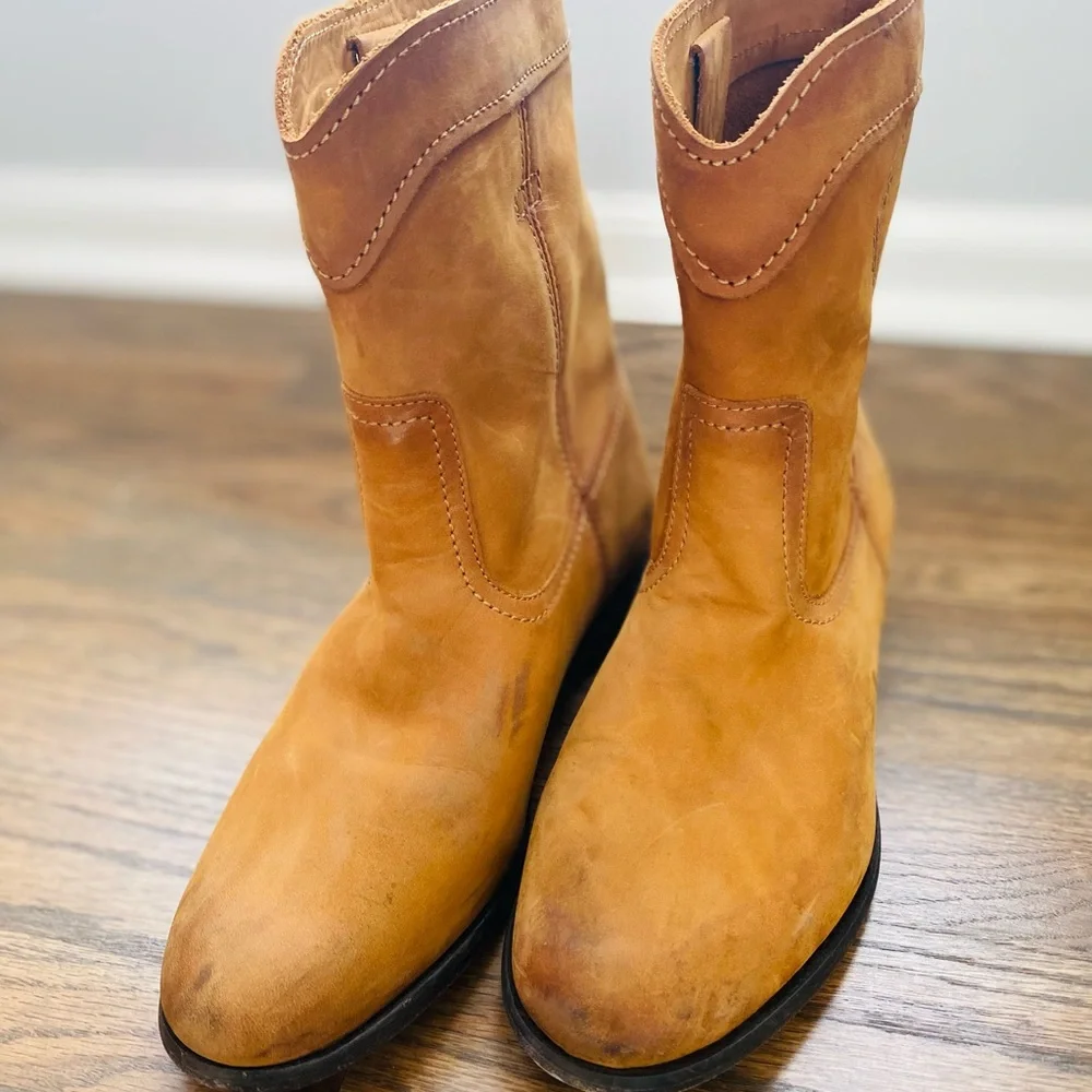 Frye Leather Women Short Riding Boot 3471443 size 6 - Picture 3 of 10